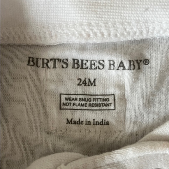 Burt's Bees Baby Gray Script Footie Pajamas Preloved - Picture 2 of 5